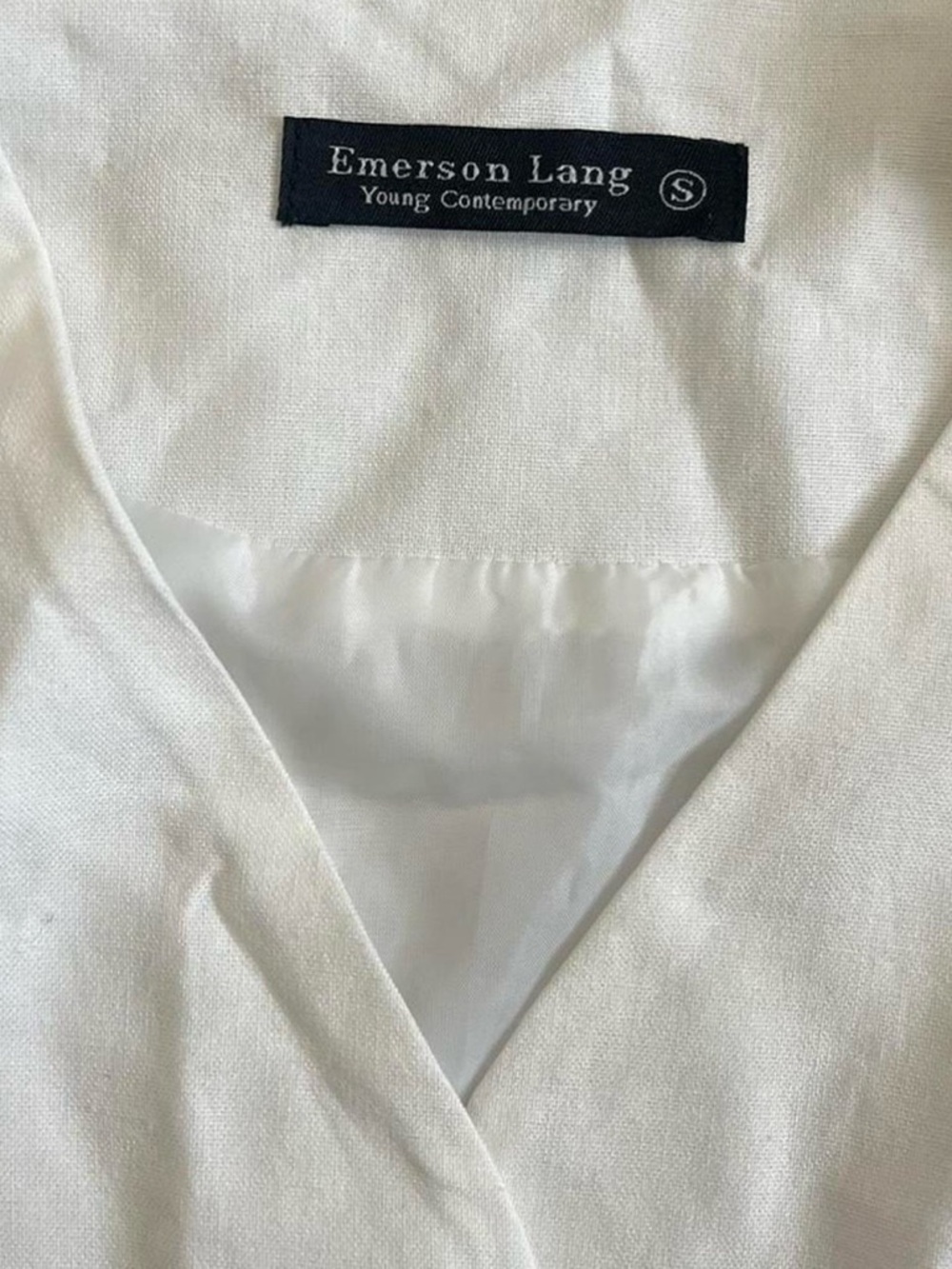 Emerson Lang White Button Up Vest - Picture 3 of 6